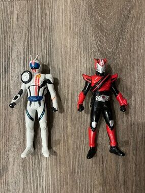 Red & White Hero Action Figure Duo - Kids Superhero Playset
